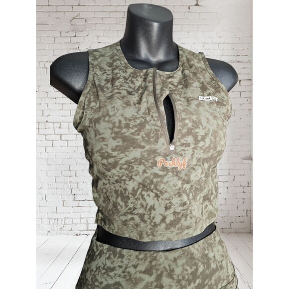 Echt Half Zip Camo Sleeveless Crop Top and Legging Set Medium - Picture 3 of 7